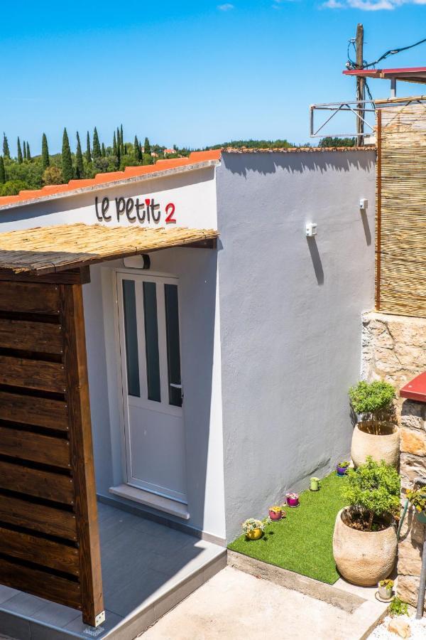 Le Petit 2 Appartement Čilipi Buitenkant foto